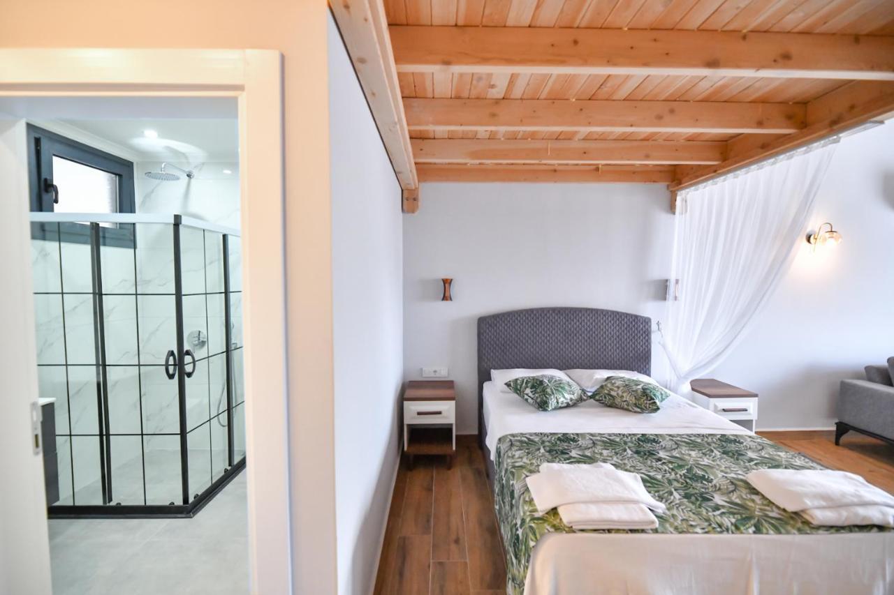 Red Moon Suites Fethiye Exterior photo